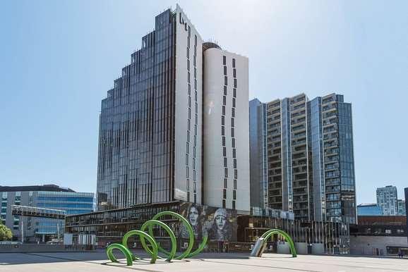 Hotel Peppers Docklands Melbourne City Exterior foto